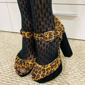 Mossimo leopard platform peep toe